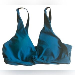 GREEN BIKINI TOP WOMEN’S LARGE